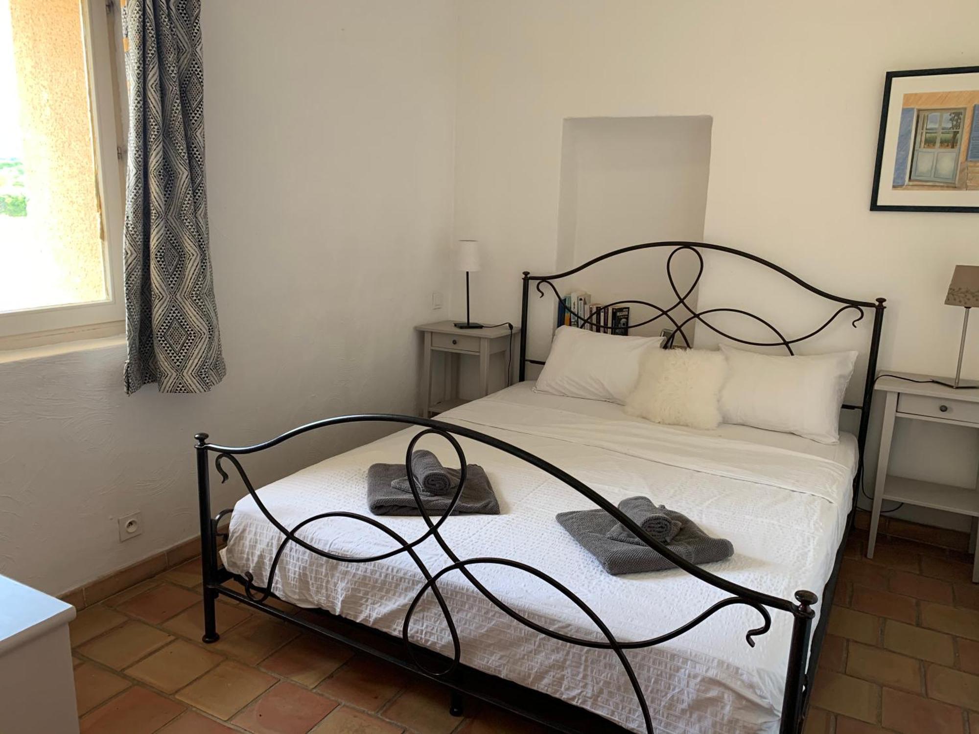 Appartamento Bastide Du Buou Puyvert Esterno foto
